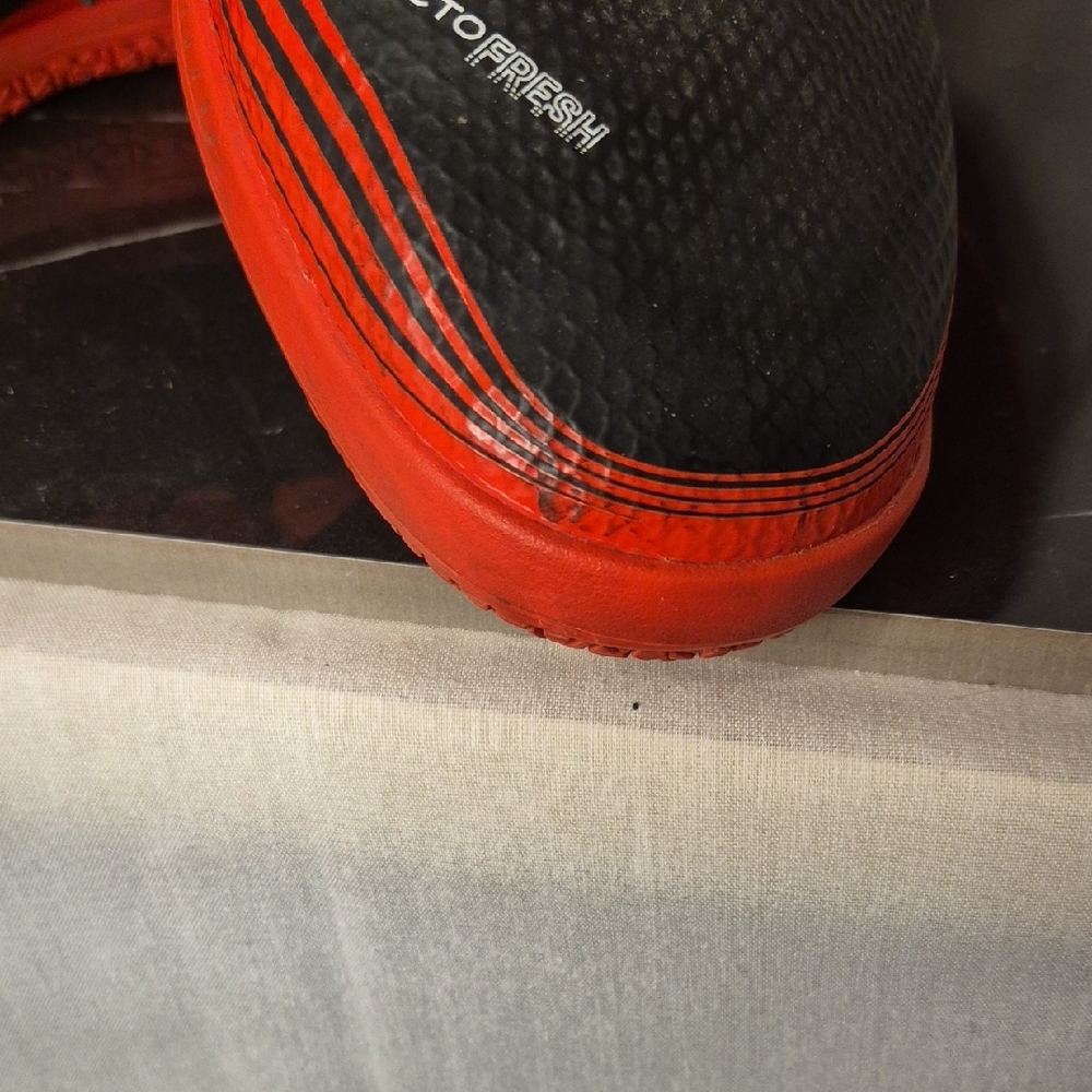 MS3- Men Puma Black and Red Athletic Sneakers - sz 13 - Picture 4 of 10